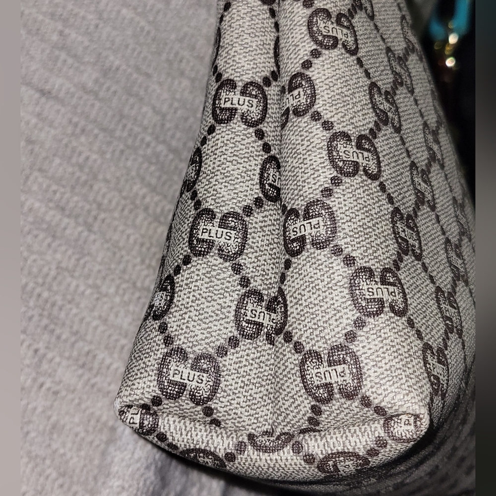 AUTHENTIC GUCCI Plus, Vintage, Clean, Excl. Cond. Custom Trim, Clutch/Bag - Picture 12 of 16